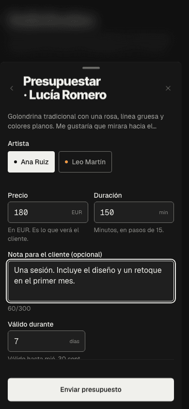 Quote form on a phone with artist Ana Ruiz, a 180 euro price, 150 minutes, a note for the customer and 7 days of validity (Spanish interface).