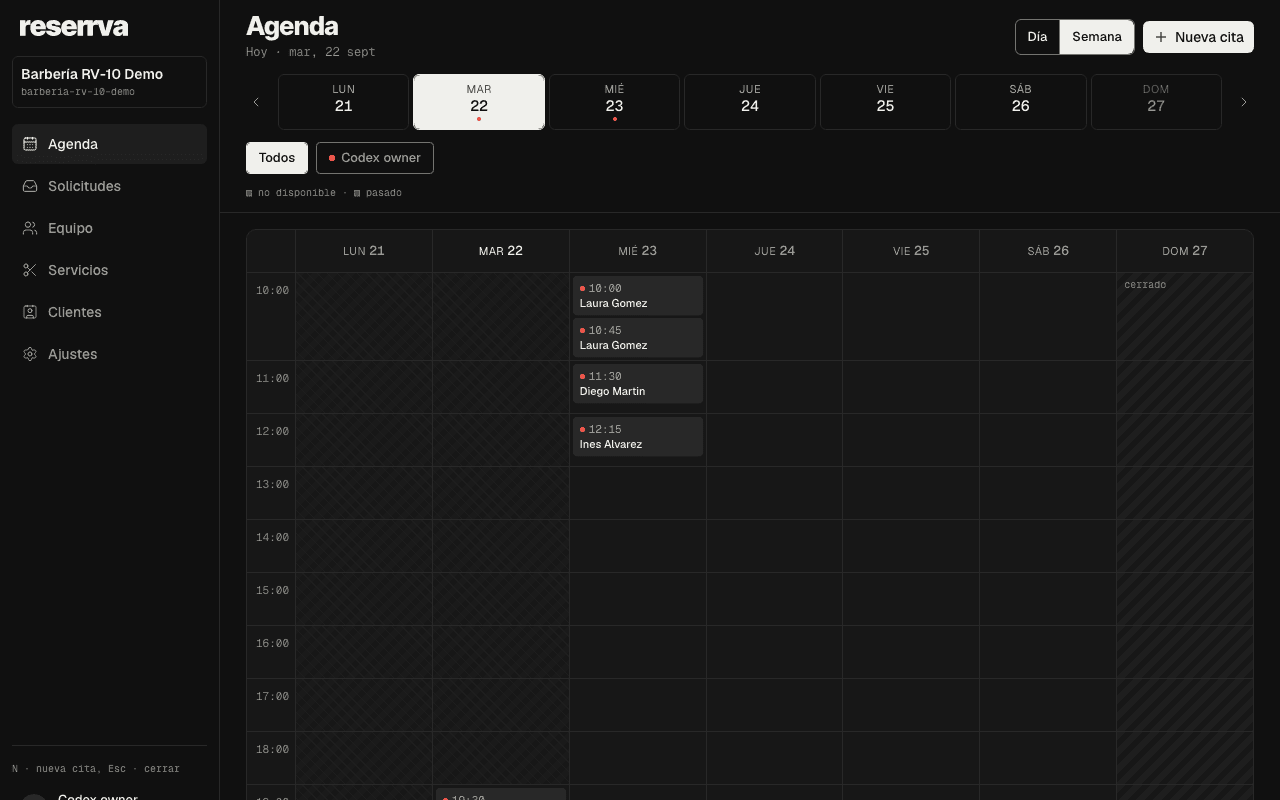 Spanish weekly agenda for a demonstration barbershop, with appointments, professional filters and a New appointment button.