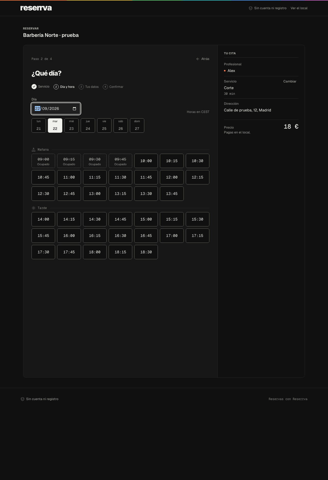 Date and time step in Spanish, with occupied morning slots crossed out and later times available.